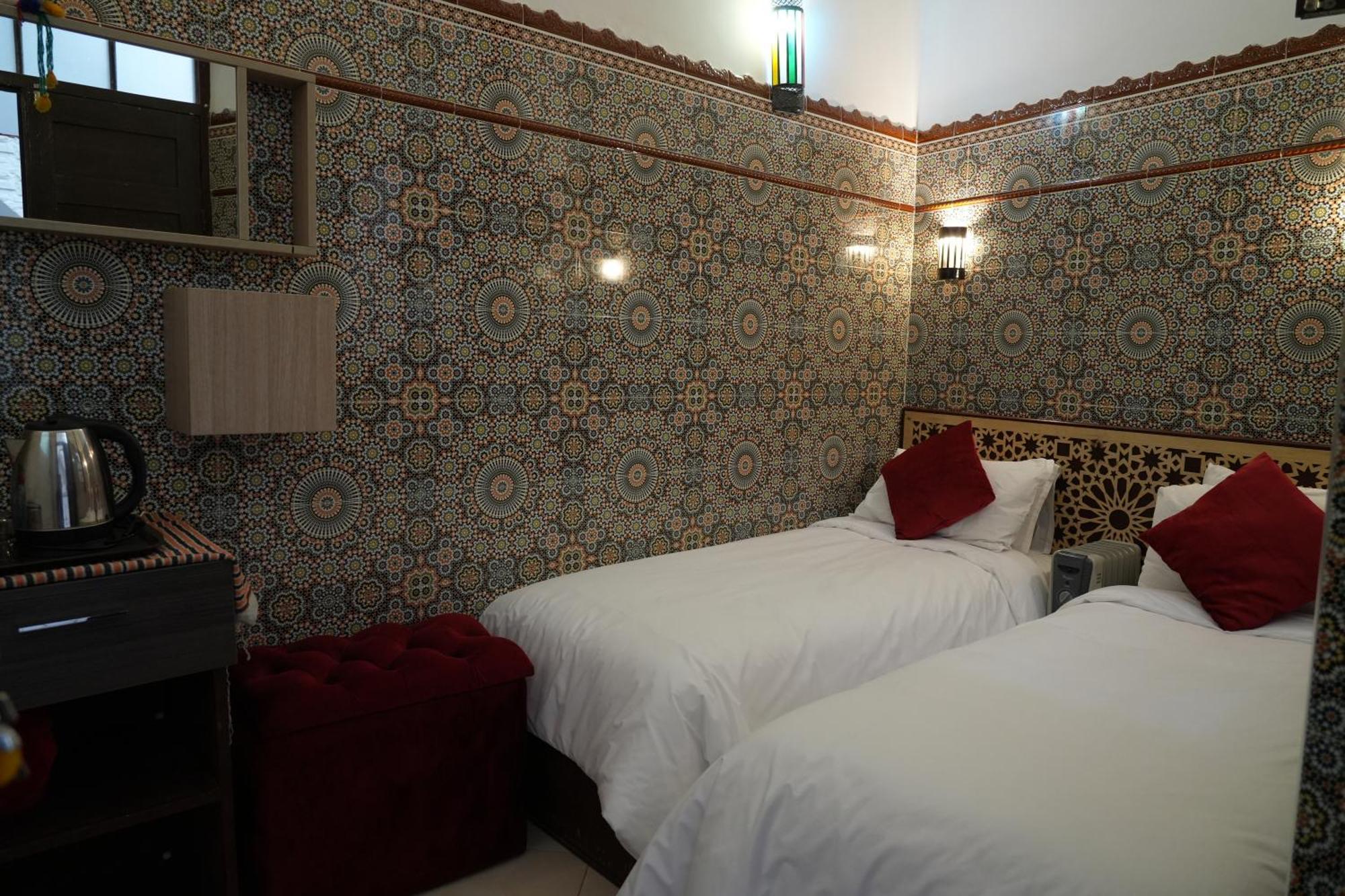 Dar Essaki 1886 Hotel Танжер Екстериор снимка